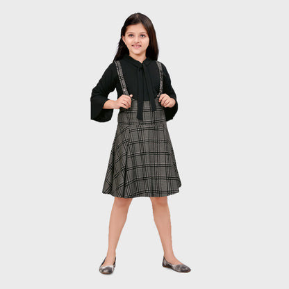 Girls Black Dungree Set - 2234